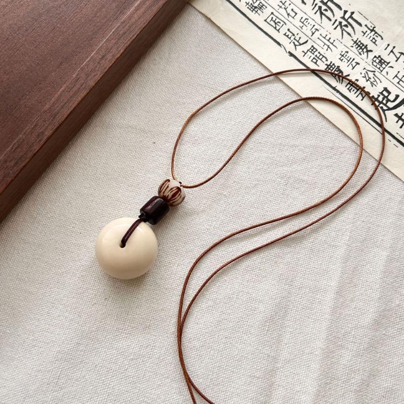 Vintage New Chinese Ethnic Style Bodhi Peace Buckle Pendant Long Sweater Necklace For Women