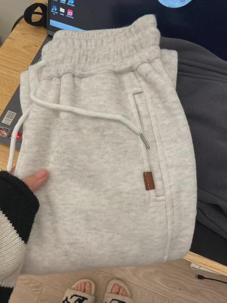 689-1 Damskie Spodnie Haremowe Sportowe z Bawełnianego Aksamitu z Wysokim Stanem