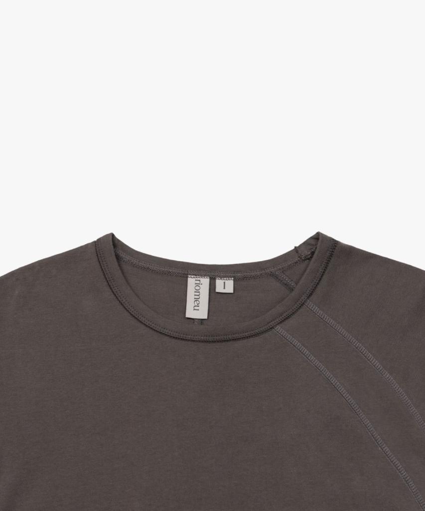 Liomeu Asymmetrical Cut Short Sleeve T-Shirt_Chacoal : Radiant093