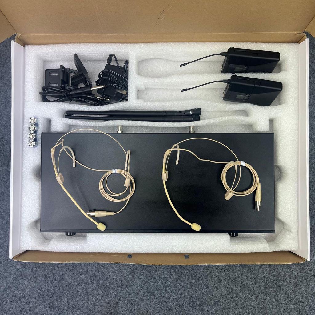 U Band Infrared Wireless Headset and Lapel Microphone for Meetings