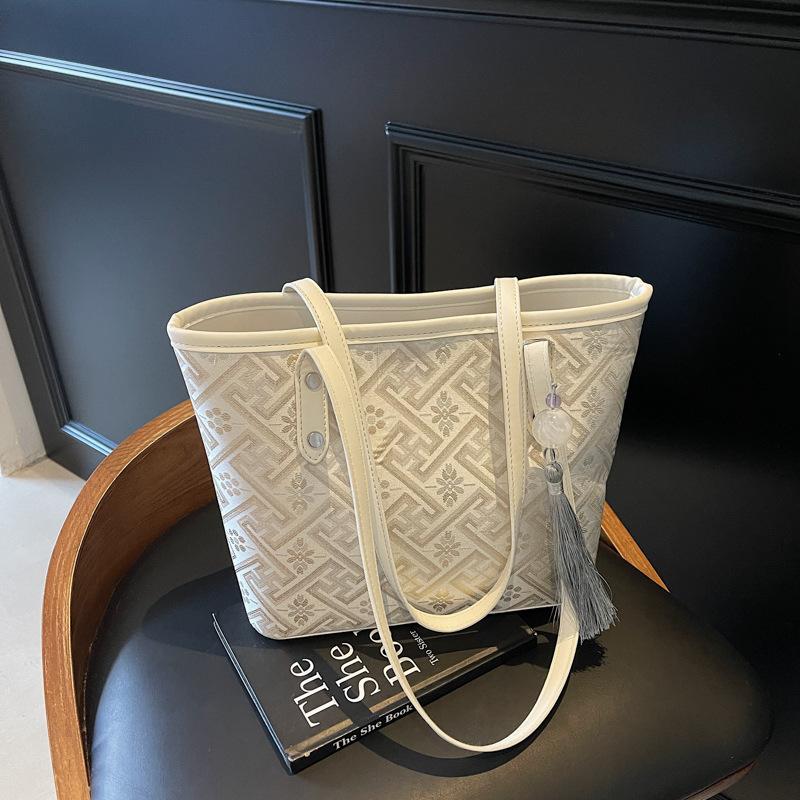 Fashion large-capacity underarm bag women's new tote bag fashion cloth shoulder bag