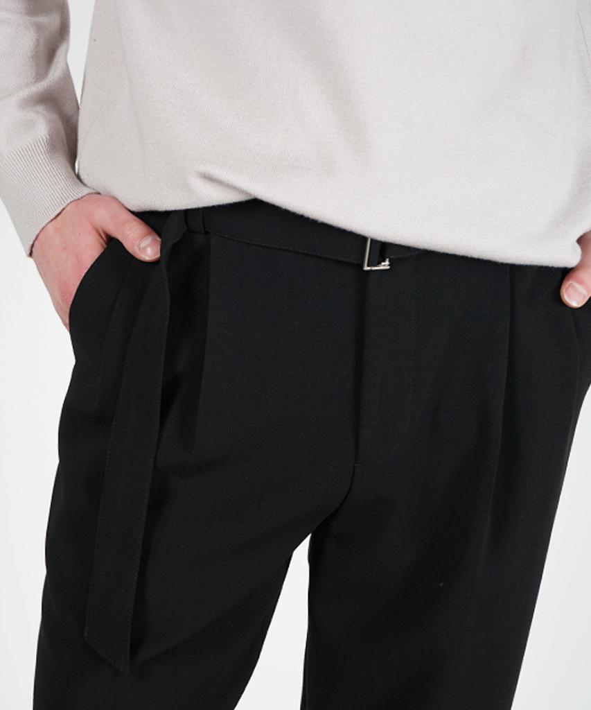 BIRBANTE Belted Double-Pleat Slacks - Black
