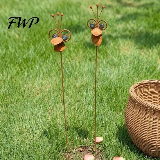 Outdoor Plant Display Stand Big Mouth Bird Garden Stake, Rusty Metal Decorative Potted Yard Art for Patio, Lawn, Courtyard, Decor Weather-resistant