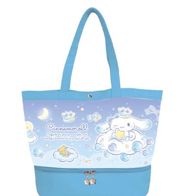 K Company Sanrio Charaktere Vinyl-Tragetasche mit Tasche, Cinnamoroll, CPV6-CN, H29,5 x B40 x T16,4cm