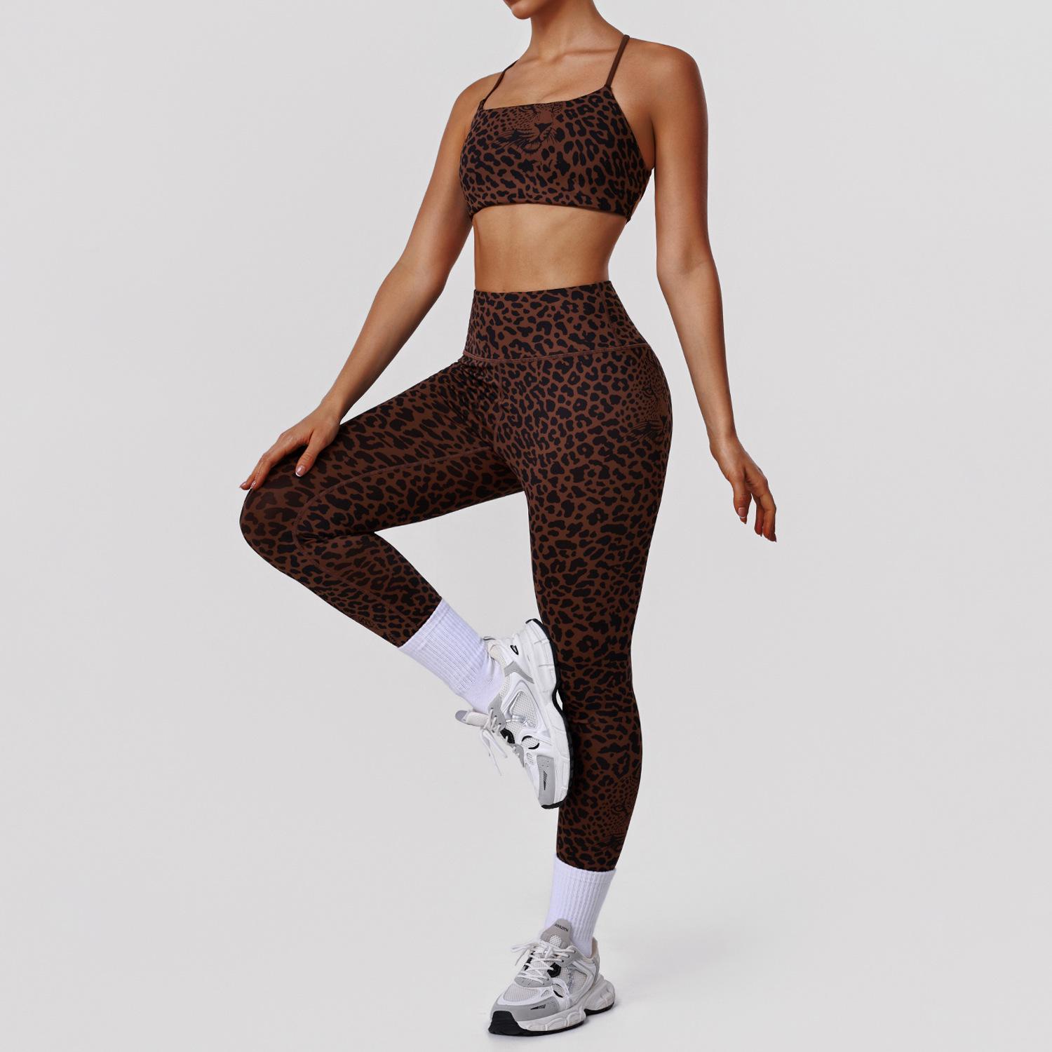 

Leopard Print Yoga Set: High Waist Butt Lifting Leggings & Thin Strap Sports Bra M (suitable for 50-55 kg) червоний/коричневий