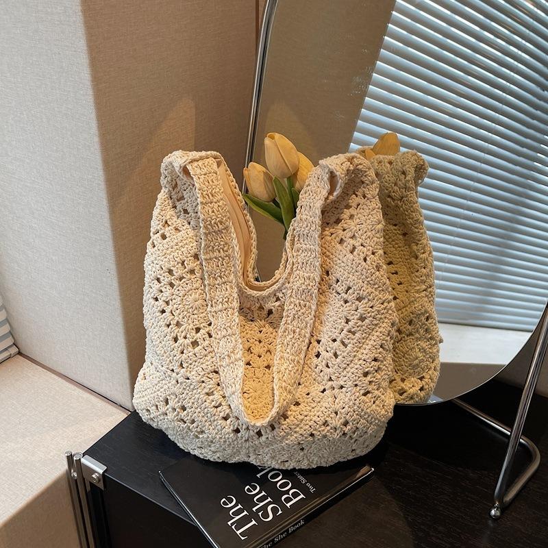 Large capacity woven bag women's summer new shoulder bag commuter bucket bag seaside vacation beach bag