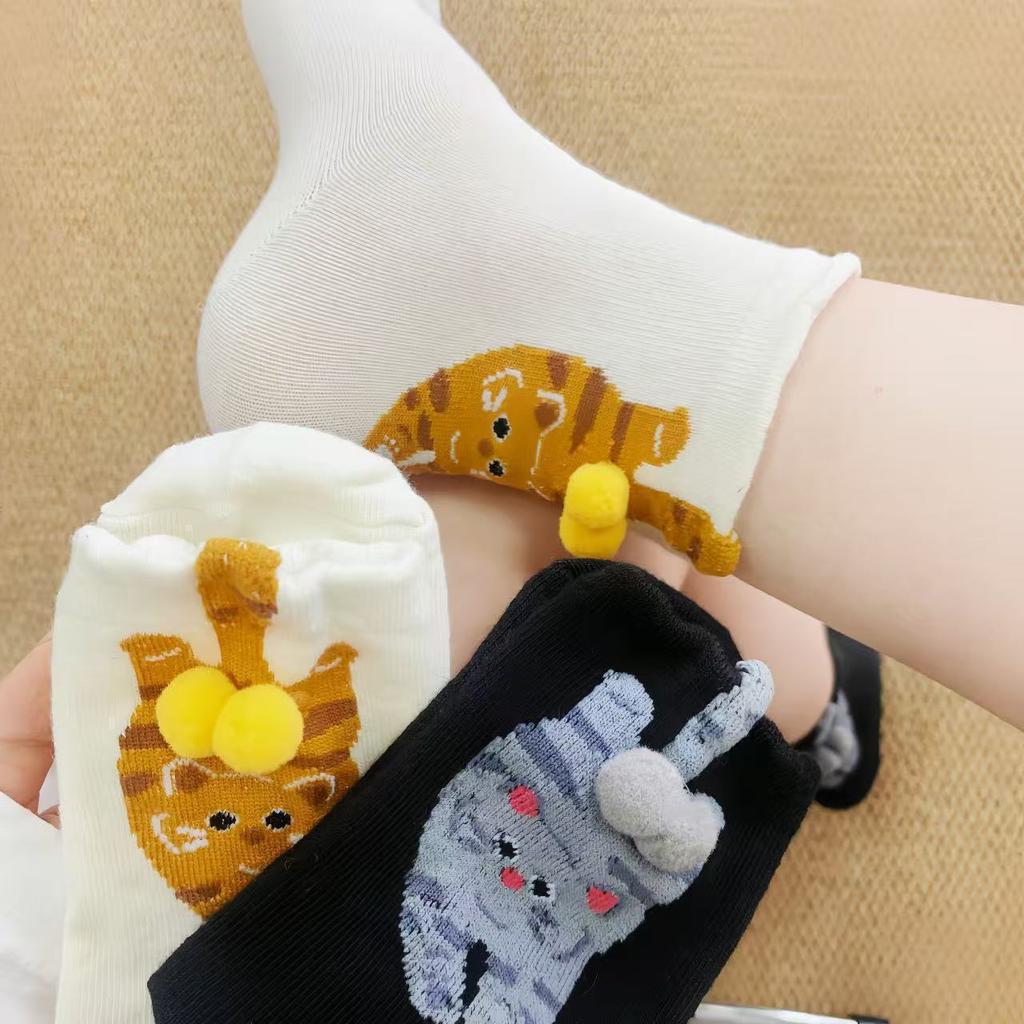 Cute Cat Egg Socks Funny Mid Calf Warm Socks for Women 3D Cat Design Winter Cozy Wear Christmas Novelty Sport Socks