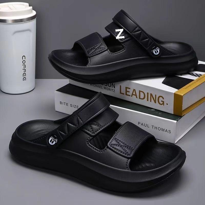 Men's latest cool slippers ultra-light trendy models go out two wear beach slippers