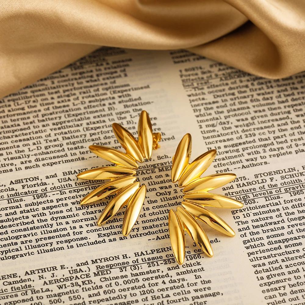 Punk Exaggerated Gold Plated Wrinkled Leaf Earrings For Women Symmetric Fan-shaped Statement Earring Vintage Zircon