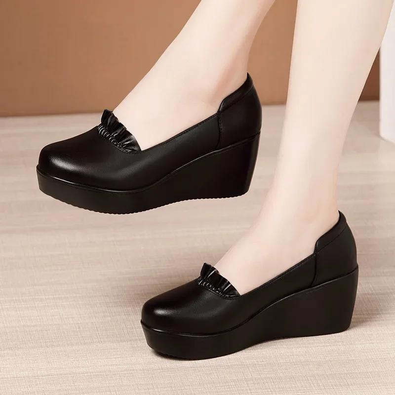 

6cm Small Size 32-43 All Match Breathable Comfortable Platform Wedges Shoes 2025 Fall Med Block Heels Loafers Leather for Mom 43 чорний