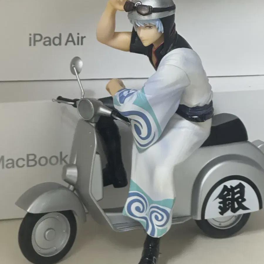 

Gingon Kintoki Scooter Figure