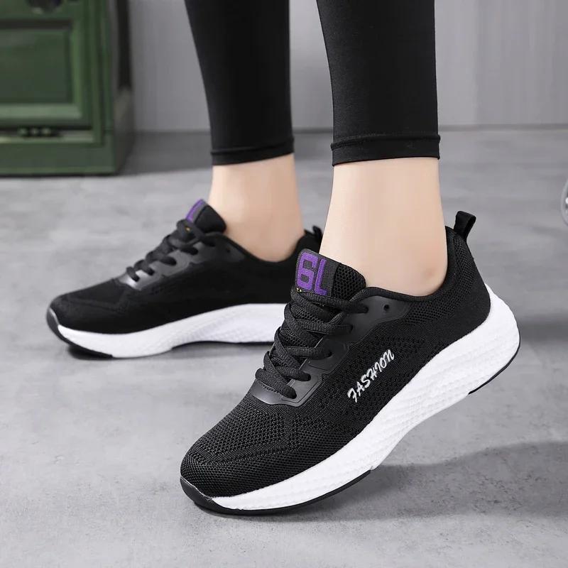 Women Lightweight Breathable Casual Sneakers Ladies Non-Slip Jogging Shoes Flying Weaving Four Seasons All-Match Running Shoes