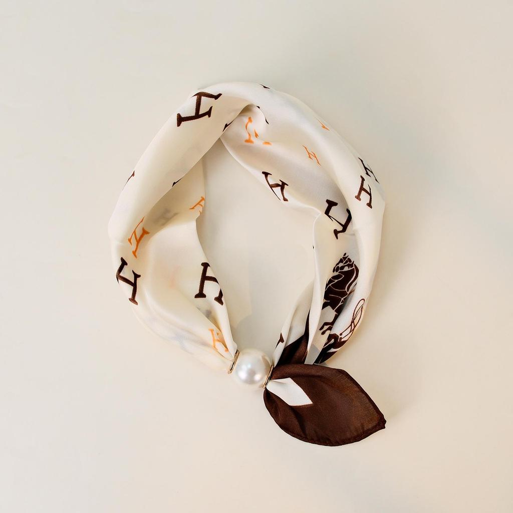 Elegante Sciarpa di Seta Magnetica con Fiori di Cashmere a Pois