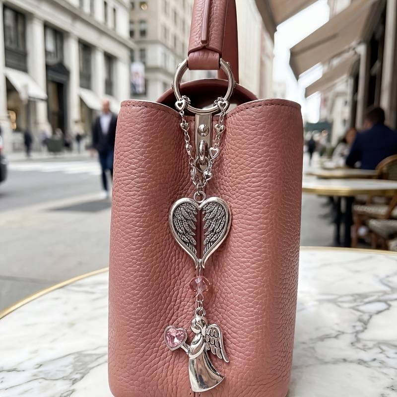 1 Pezzo Angelo Cristallo Cuore Alato Ornamento Volante Interni Auto Specchietto Retrovisore Decorazione da Appendere Borsa Maniglia Porta Casa Ciondolo Regalo