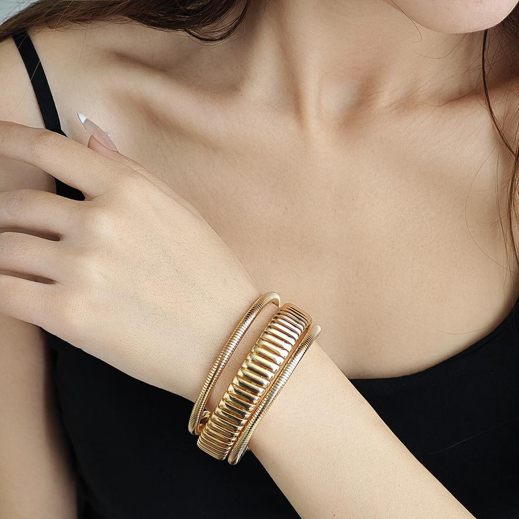 Exaggerated Personality Wide Edge Metal Style Punk Bracelet Women'S Simple Geometric Irregular Multi-Layer Line Bracelet
