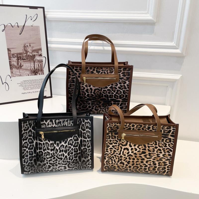 Bolsa Tote Grande Estilosa com Estampa de Leopardo Para Mulheres Perfeito Statement de Moda Retrô