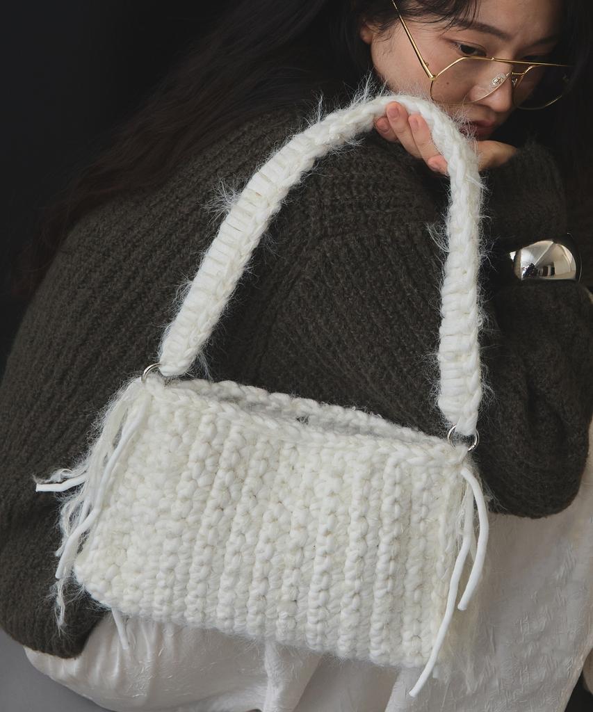 Augustone8 Woolly Bag_White