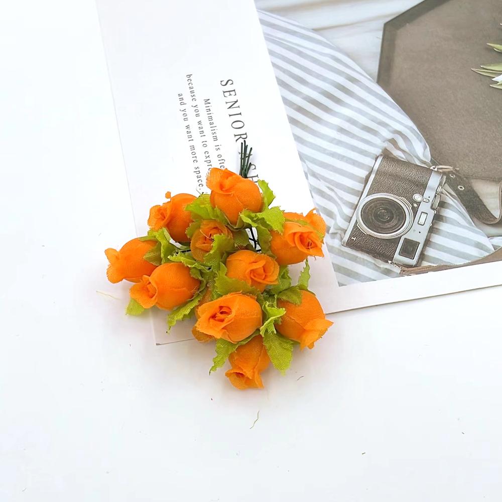 12 pz/lotto Fiori Artificiali Rosa di Seta Mini Bouquet Natale Casa Matrimonio Capodanno Fai da Te Decorazione Scatola Regalo Piante Finte