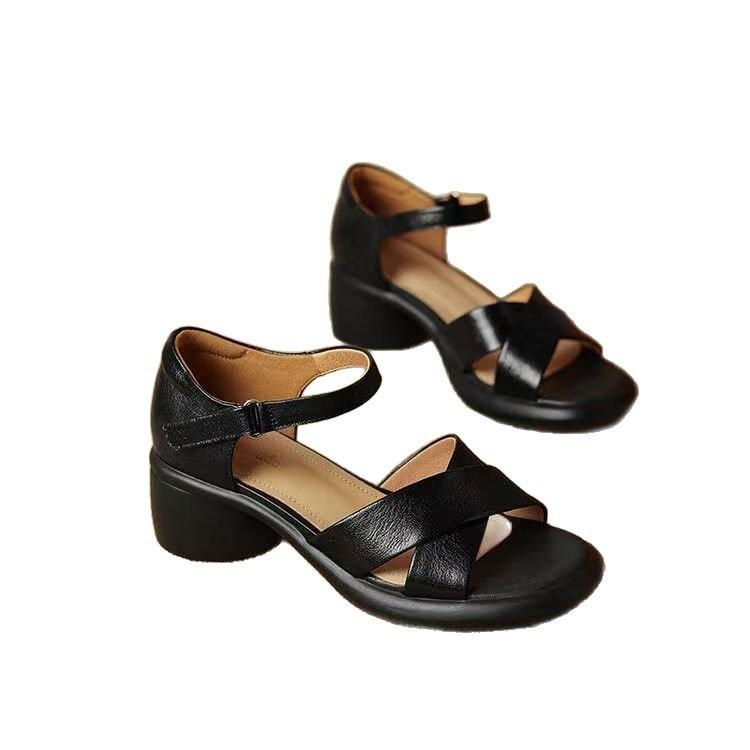 Sandals women's small men's summer 2025 new soft leather platform muffin open-toe casual flat high-heeled Roman sandals