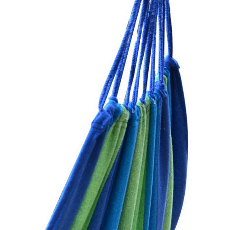 Hamak kempingowy podwójny przenośny hamak z 2 paskami mocującymi, kolorowy hamak w paski do użytku w pomieszczeniach