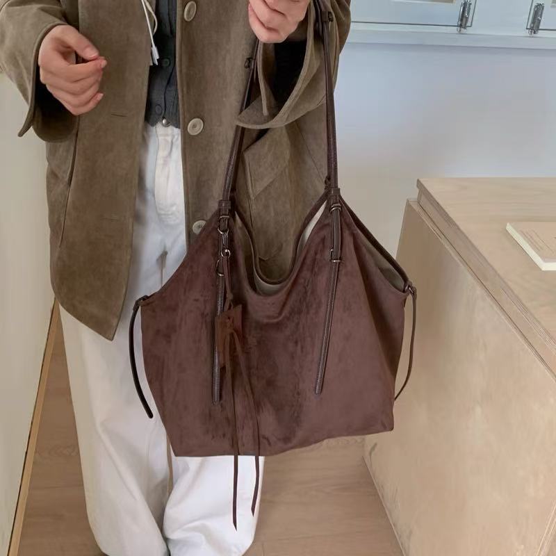 Tote Bag For Women Large Capacity Suede Handbag With Inner Zipper Pocket For Daily Use