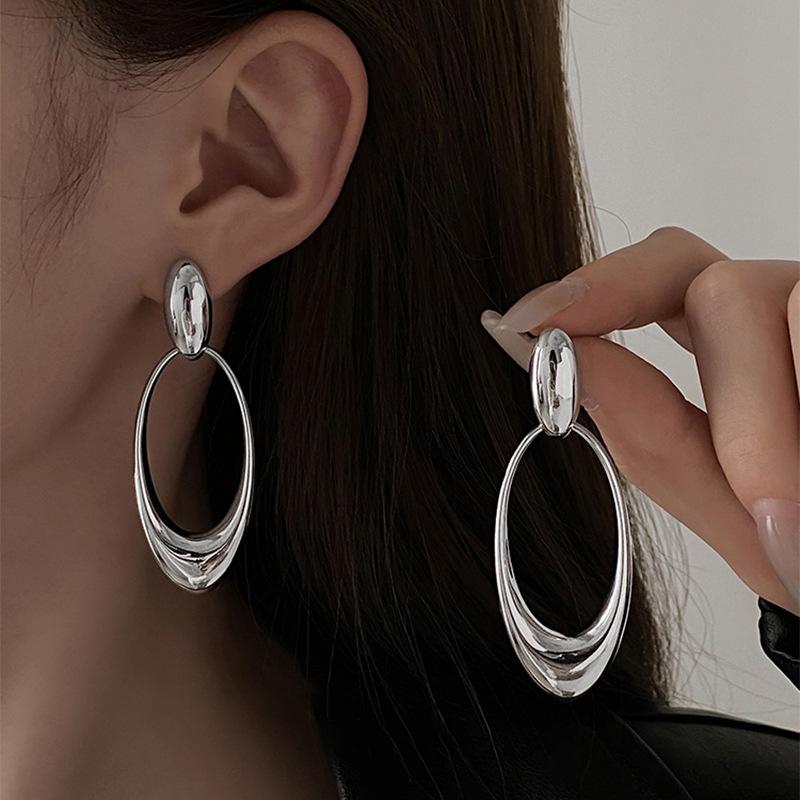

Stylish and simple oval geometric stud earrings personalized exaggerated temperament earrings high-end earrings women