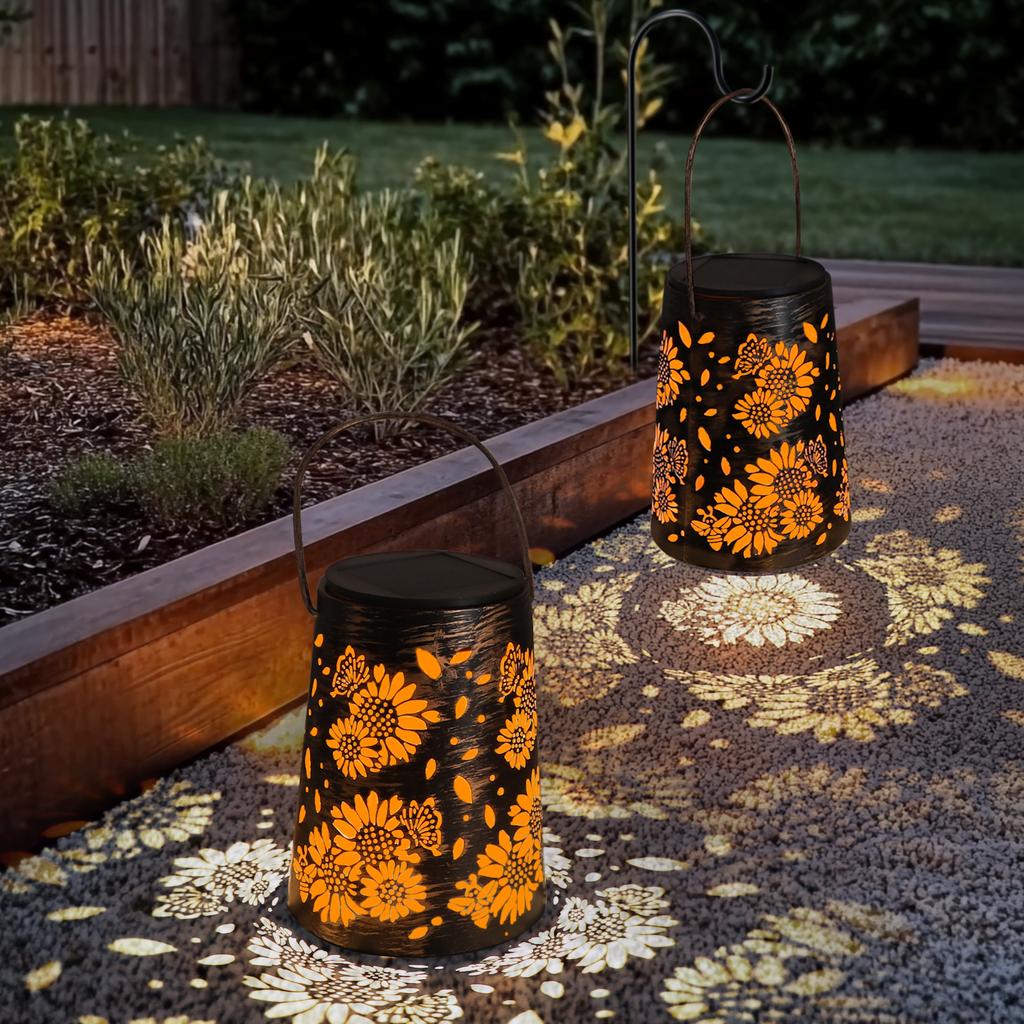 High Quality Outdoor Solar Lantern Light IP65 Waterproof Modern Hollow Heart Flower Iron Black & Gold for Patio Yard Garden