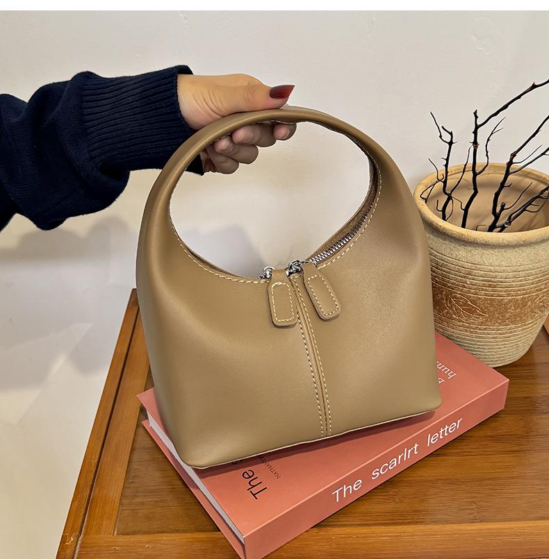 

2026 Hand-Carried Women s Mini Dumpling Bag: New Fashion, Versatile, Casual, Lightweight Handbag. хакі