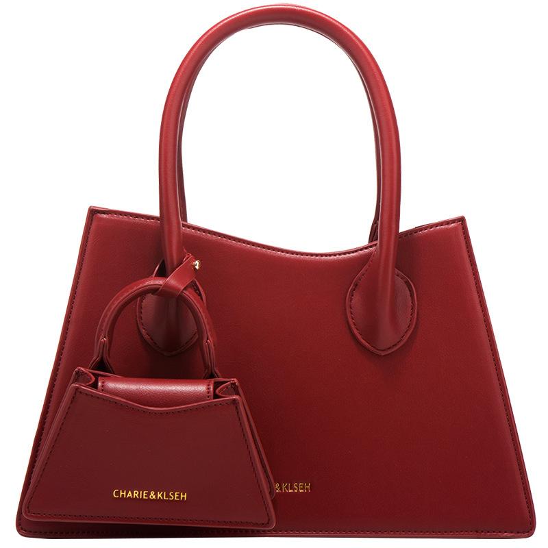 The Red Bride's Hand-held Wedding Bag, A High-end Bag, and A Women's Crossbody Bag for Commuting