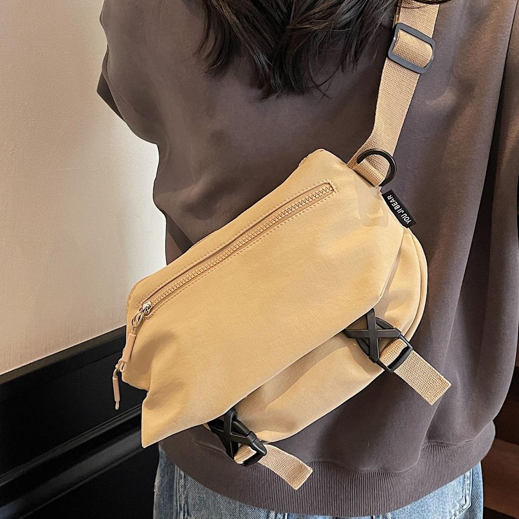 New Sports and Leisure Simple Messenger Bag Female Commuter Mailman Bag Versatile Cycling Backpack Large Capacity Shoulder Bag