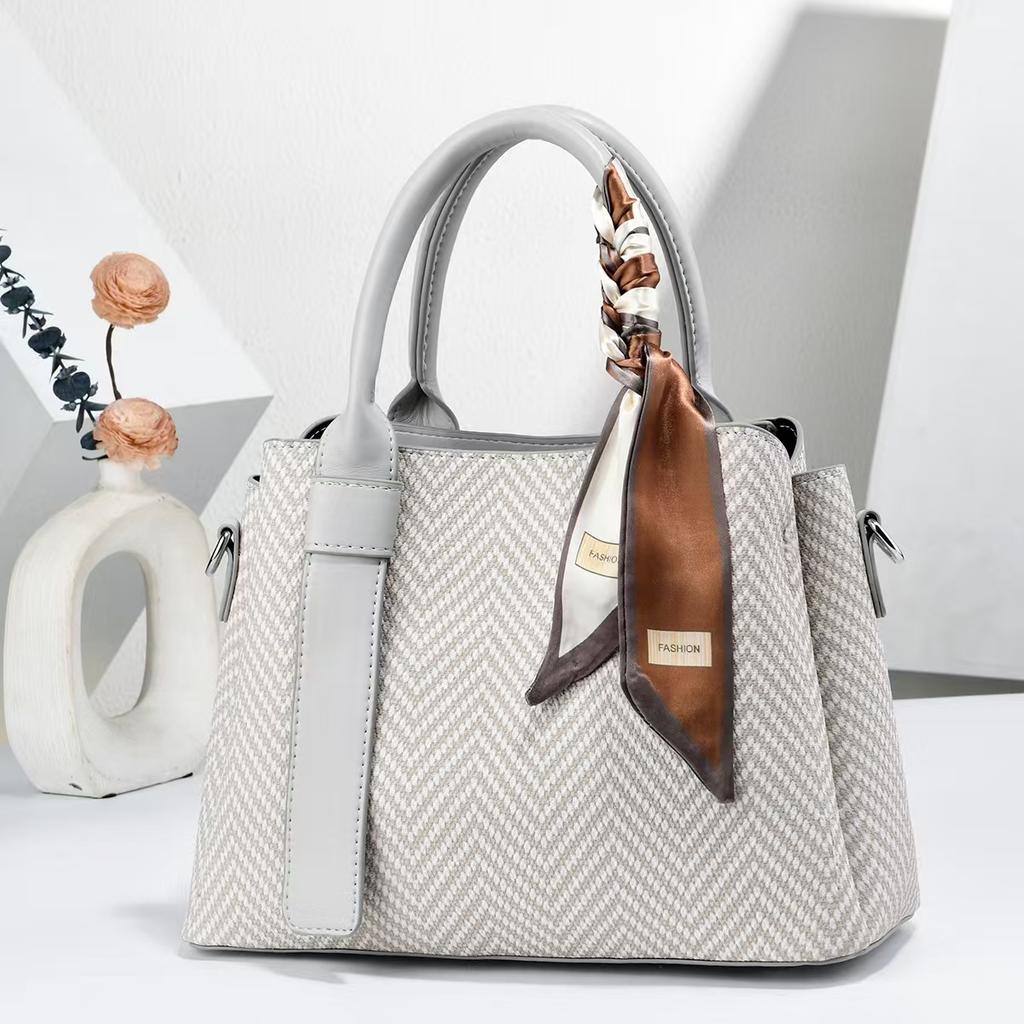 Good Looking Stylish Commuter Tote Handbag For Ladies, Multiway Shoulder & Crossbody Daily Matching Bag