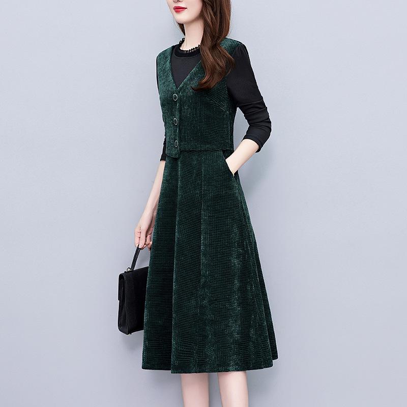 2026 Fall/Winter Elegant Versatile Long-Sleeve Faux Two-Piece Slimming Mid-Length Skirt