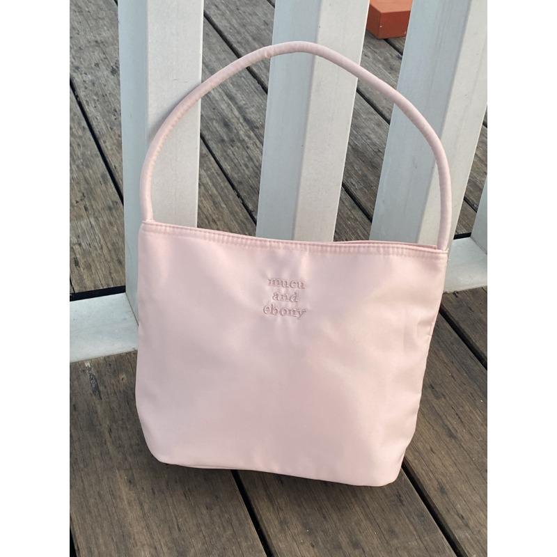 Korean Version of Ins Embroidered High Elastic Waterproof Nylon Bucket Bag Fashionable and Versatile Casual Underarm Single Shoulder Women's Bag