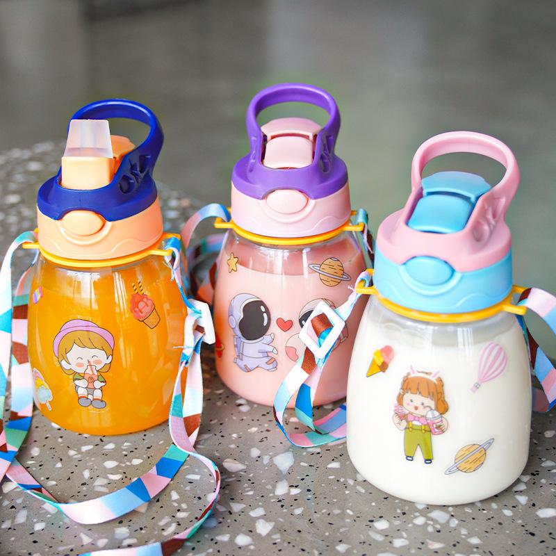 Water bottle1011 new children's cartoon straw cup strap handle portable plastic cup baby cute water cup