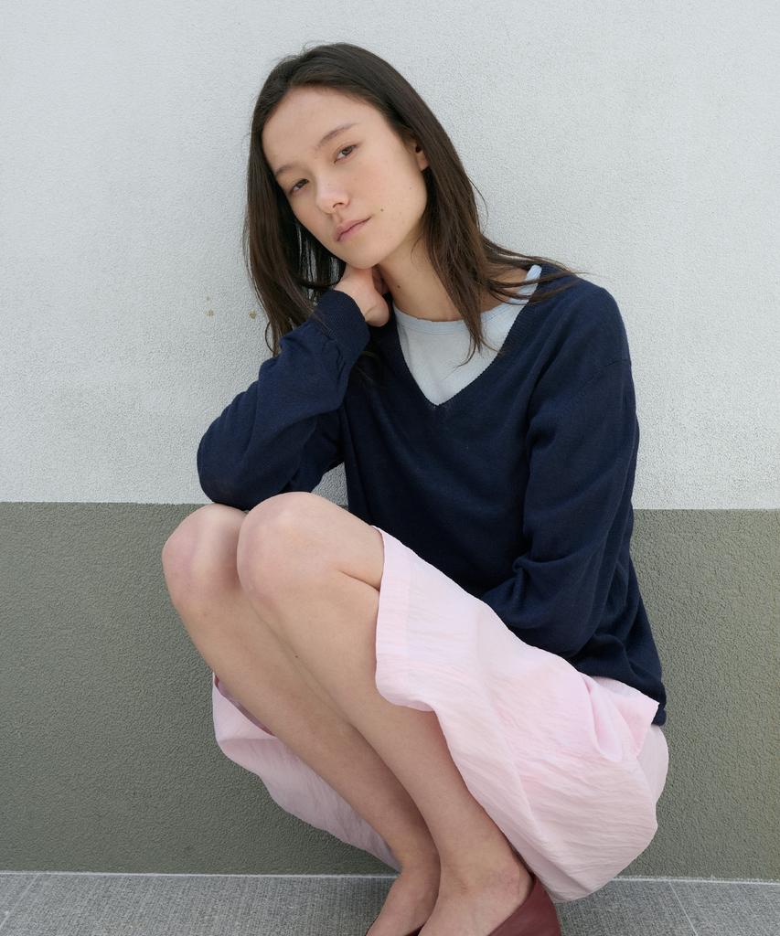 Jeonggamseutyudio Linen Blend V-Neck Kint_5 Color