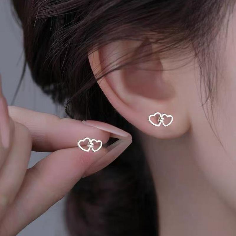 Raising Ear Holes, Small Stud Earrings for Women, Simple, Sweet, Small and Fresh Earrings, Niche Design, Versatile Earrings