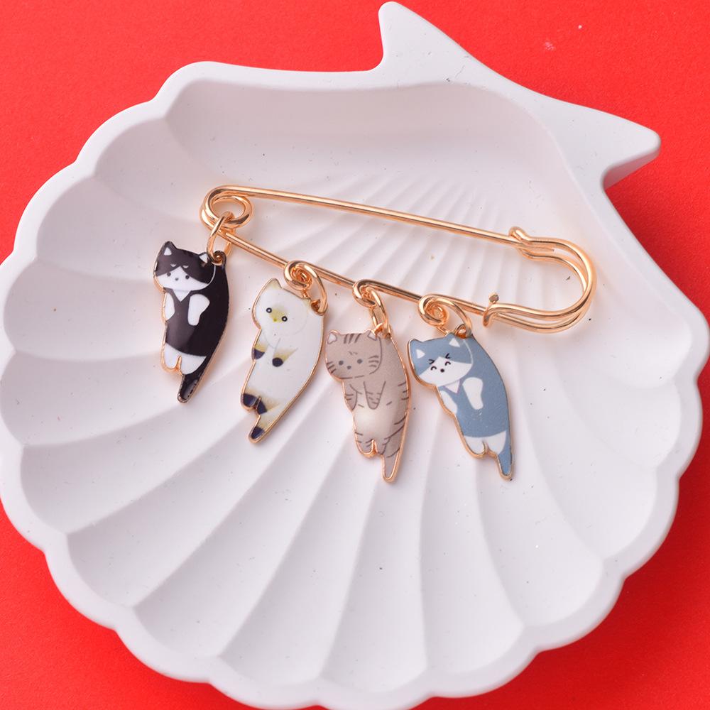 

Металевий значок Креативна брошка One Size