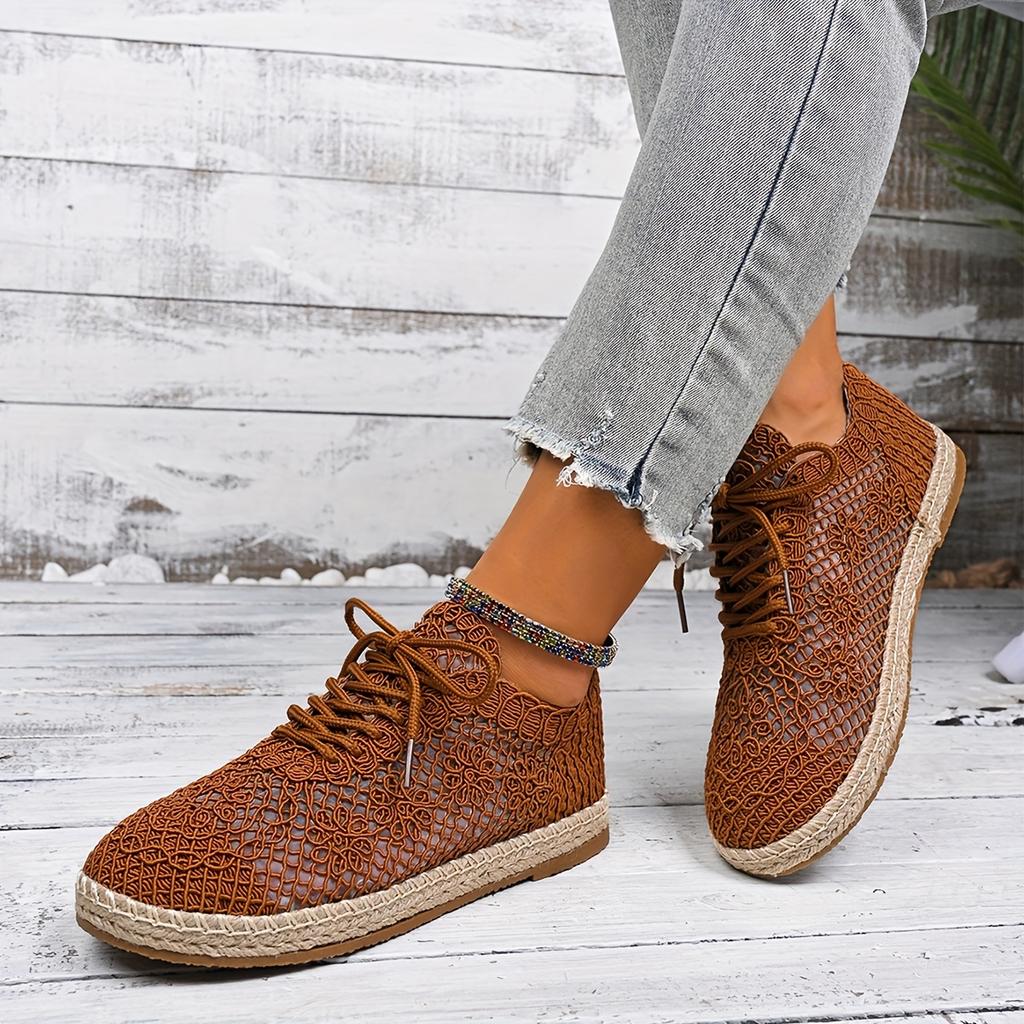 Women'S Slip-On Casual Sneakers - Breathable Fabric Upper, Lightweight Rubber Sole, Low-Top Lace-Up Design for Summer Comfort & Casual Attire