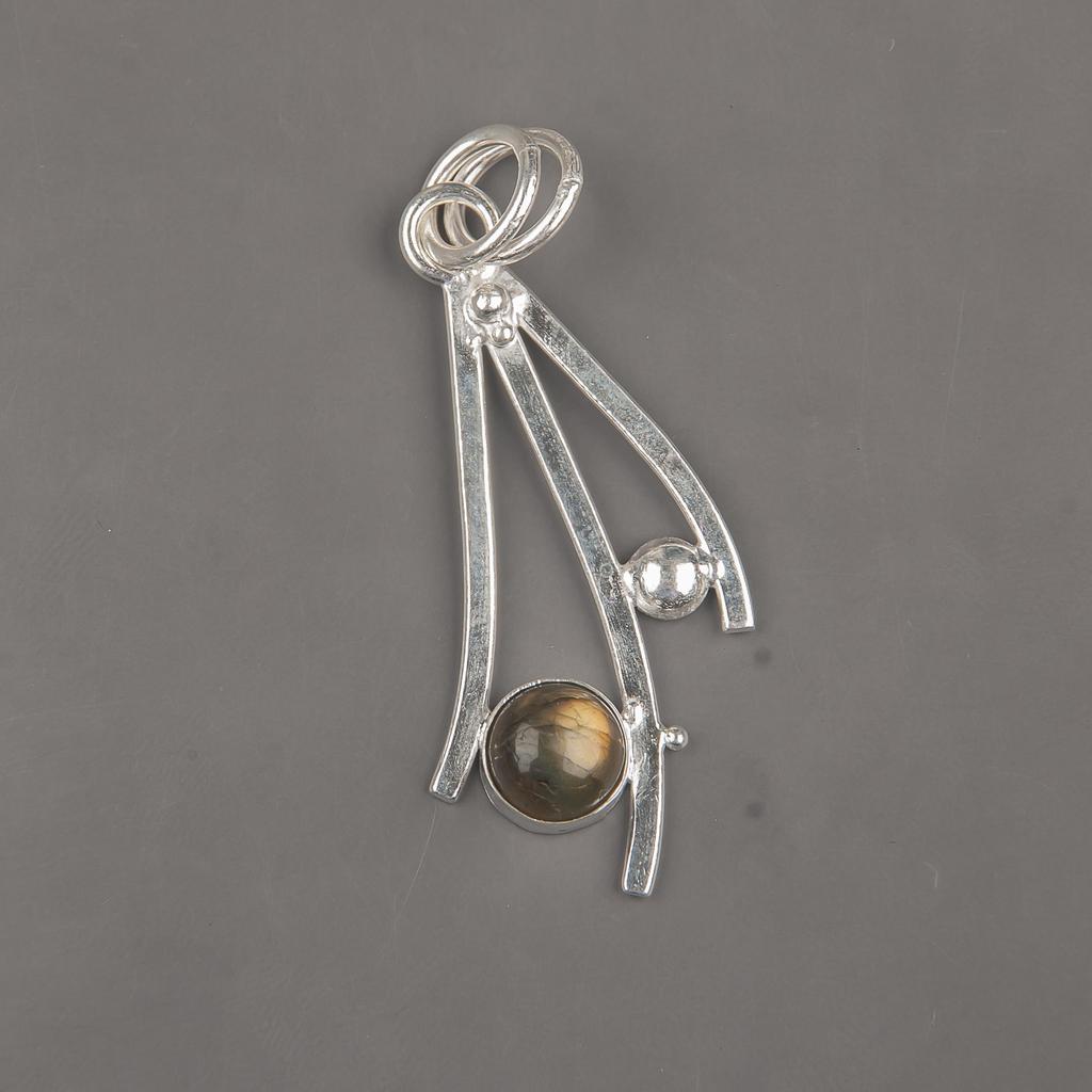 Labradorite Gemstone Pendant, 925 Sterling Silver Pendant Jewelry, Handmade Beautiful Pendant For Anniversary Gift