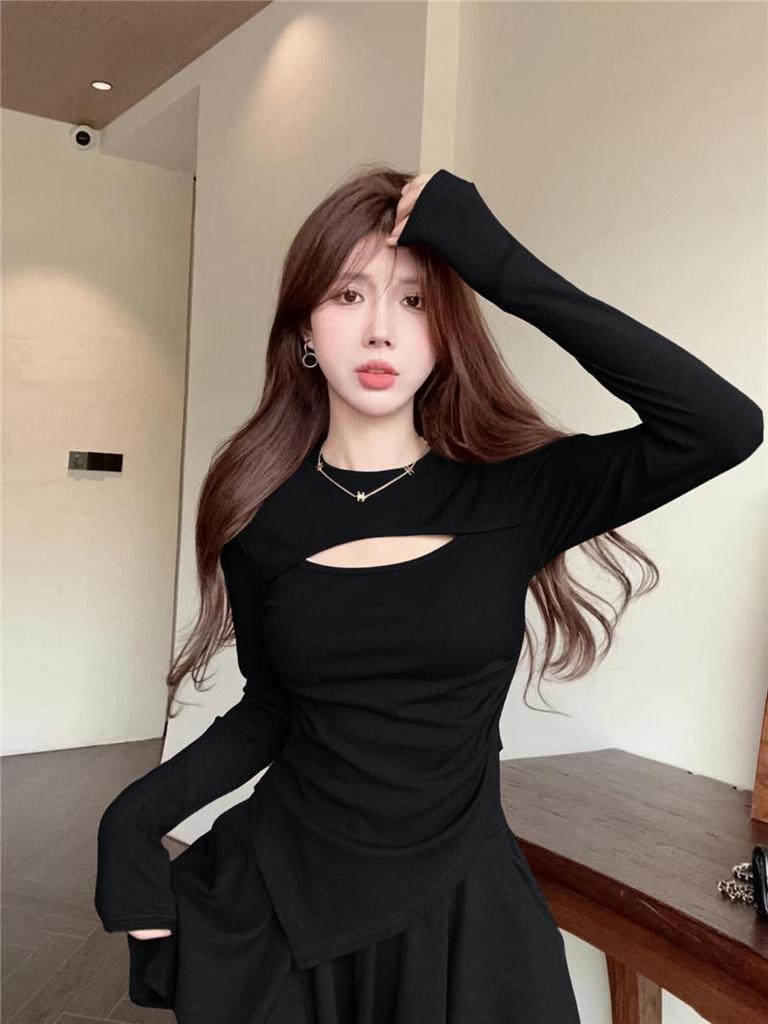 Dámský elegantní dvoudílný set pro raný podzim: Neobvyklý dutý design ležérní top a sukně