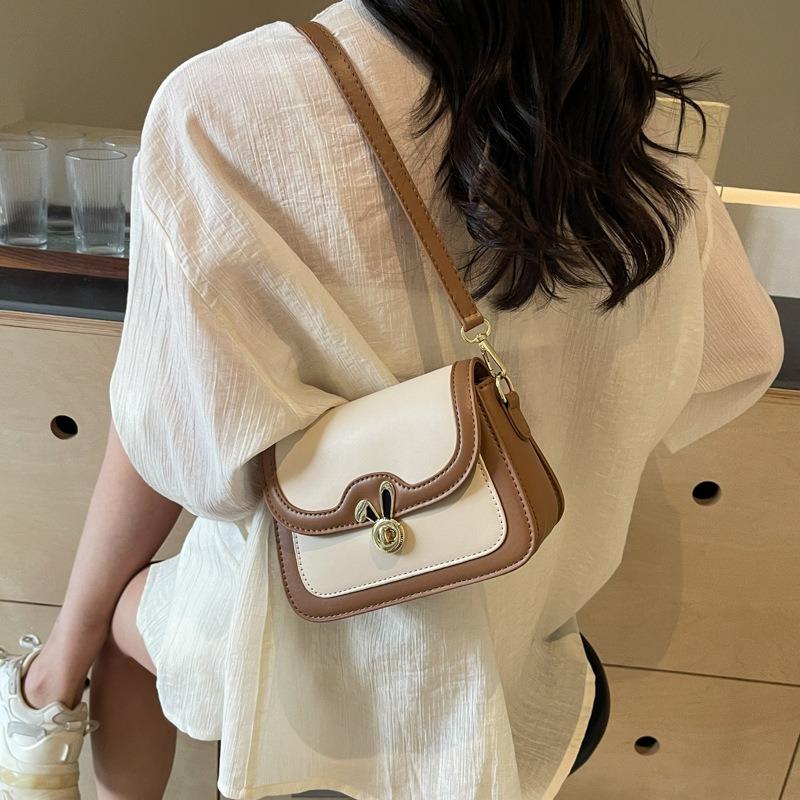 Spring and summer contrasting color small square bag, new trendy high-end texture versatile shoulder bag, simple commuter messenger bag