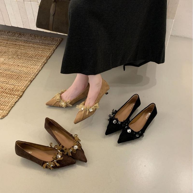 2025 Autumn and Winter New Pointed Beaded Shallow Bow Suede Pleated Work Commuter Women's Thin High Single Shoes