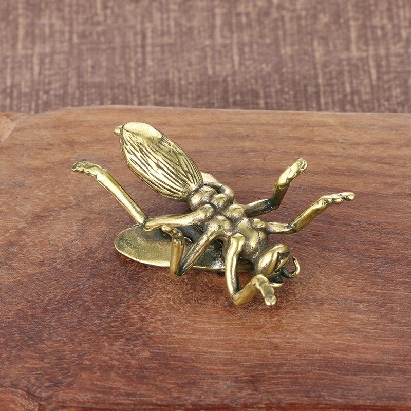New Solid Brass Insect Bee Figurines Miniatures Tea Pet Crafts Collection Desktop Small Ornaments Home Decoration Accessories