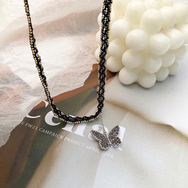Butterfly Necklace with Mother of Pearl Pendant - Versatile High-End Sweater Chain for Autumn/Winter Jewelry