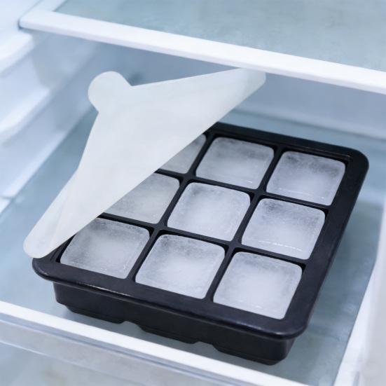 Large Silicone Ice Cube Mold with Lid 9-Cavity Sphere Mold for Whiskey Cocktails Easy-Release Leak-Proof Ice Tray for Freezer And Drinks