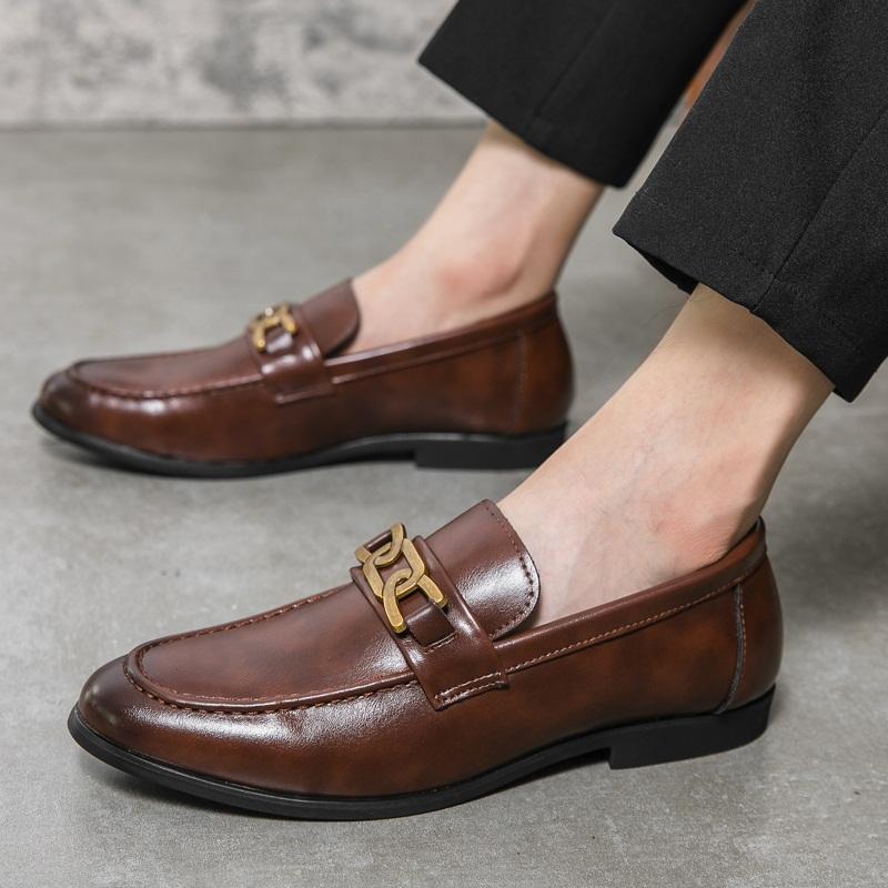 Fashion Wedding Dress Leather Shoes For Men Pointed Toe Metal Chain Loafers Prom Homecoming Party Footwear Zapatos Hombre