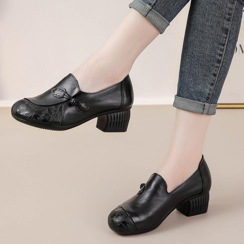 Women's Thick-heeled Leather Shoes, Retro Ethnic Style Handmade Women's Shoes, Medium and High Heels, Middle-aged Shoes