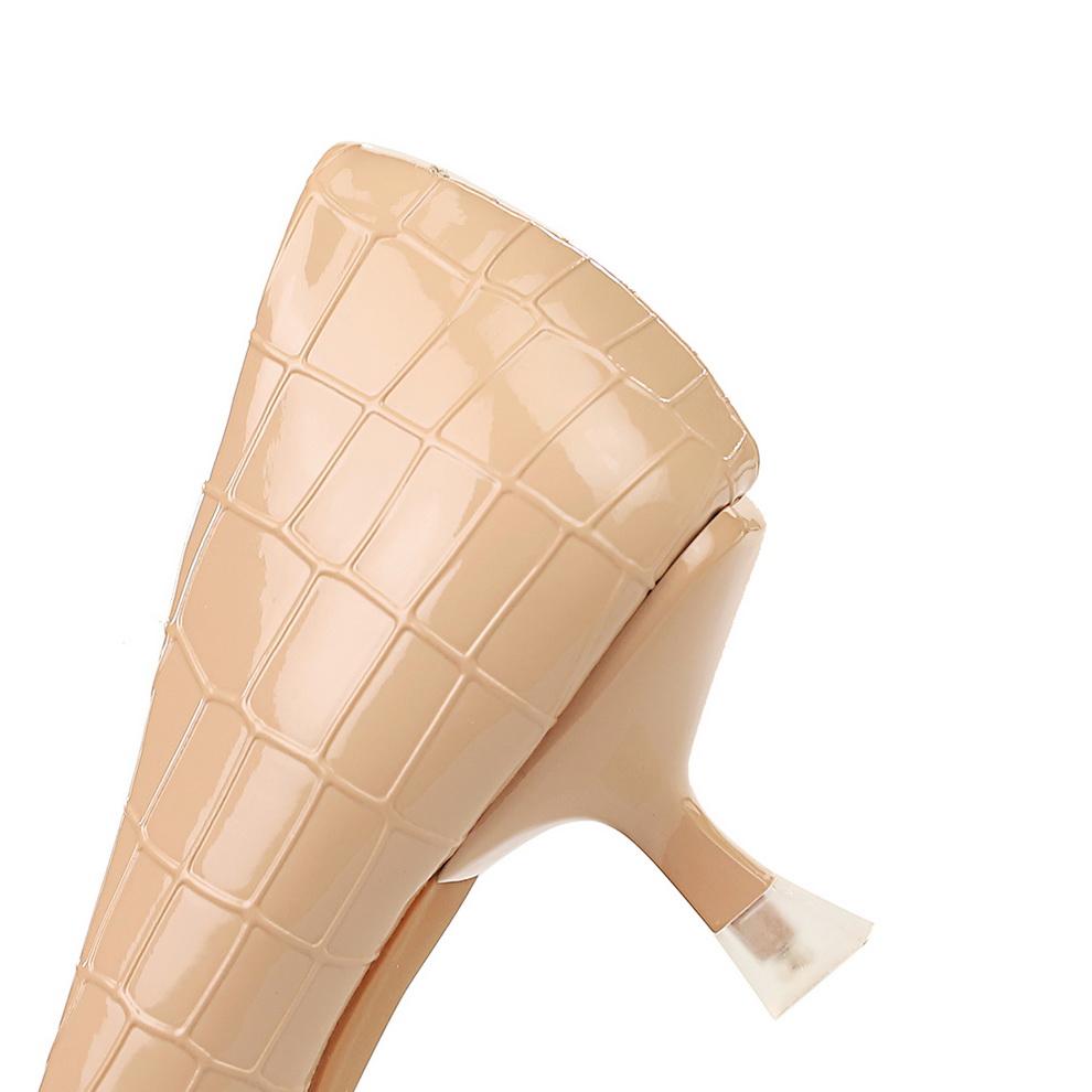 Women's Glossy Patent Leather Shallow Mouthed Pointed Metal Chain Decorative Middle Heel Shoes