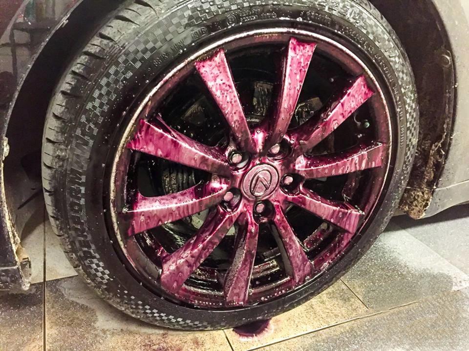 Bloody Rim Deironizer for Cleaning Rims from Deposits and Dirt Cherry Tenzi