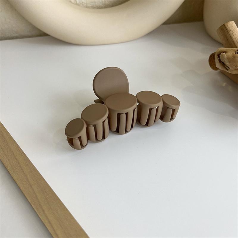 1Pcs Korean Coffee Beige Large Hair Claw Acrylic Hairpin Geometry Barrette Crab Hair Clips Headwear Womens Girl Hair Accessories